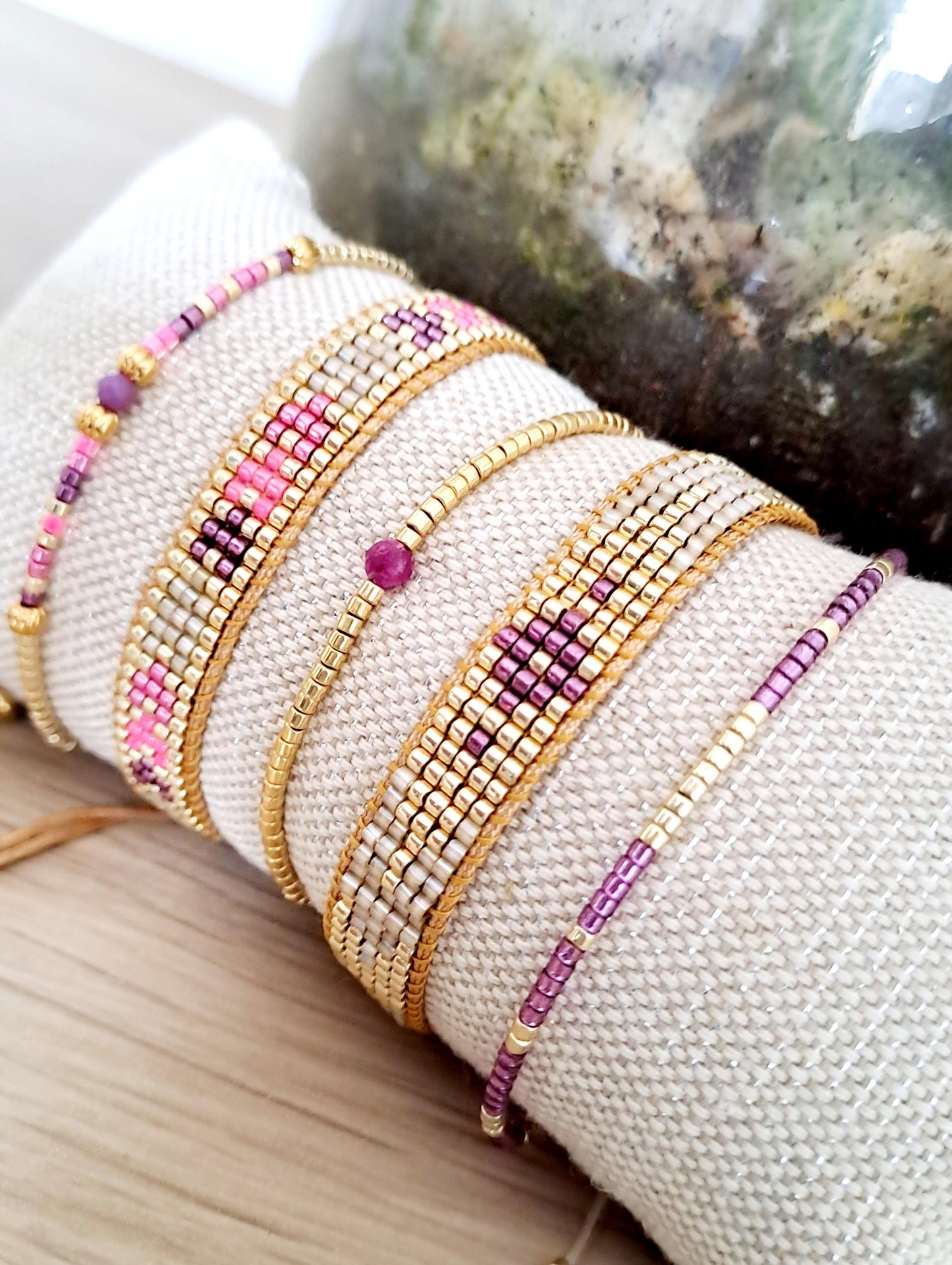 Bracelet hippie chic Bohême tissé a la main en perles Miyuki Delica - Violet
