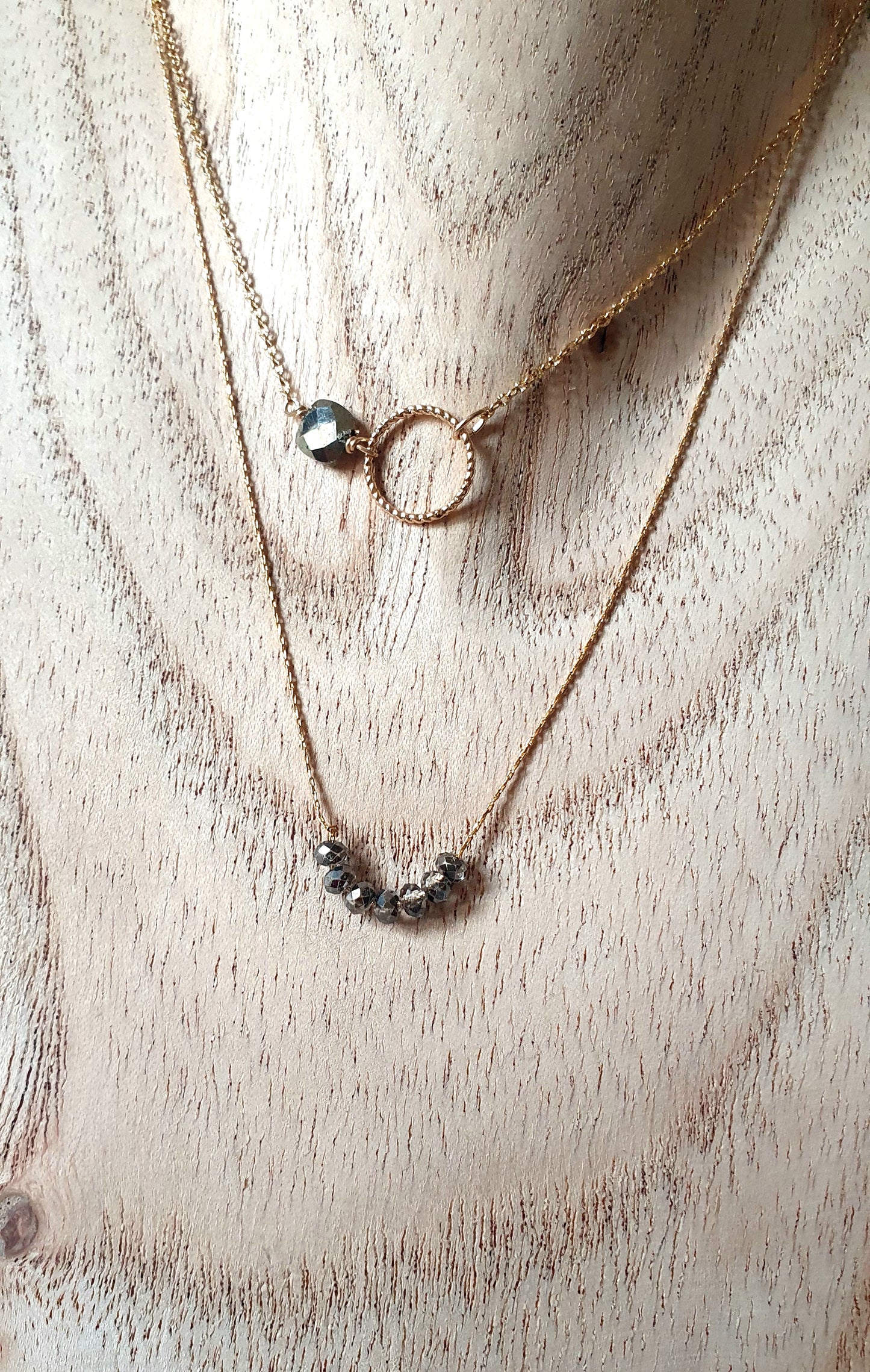 Collier chaîne plaquée or et pierres naturelles semi-précieuses Pyrite